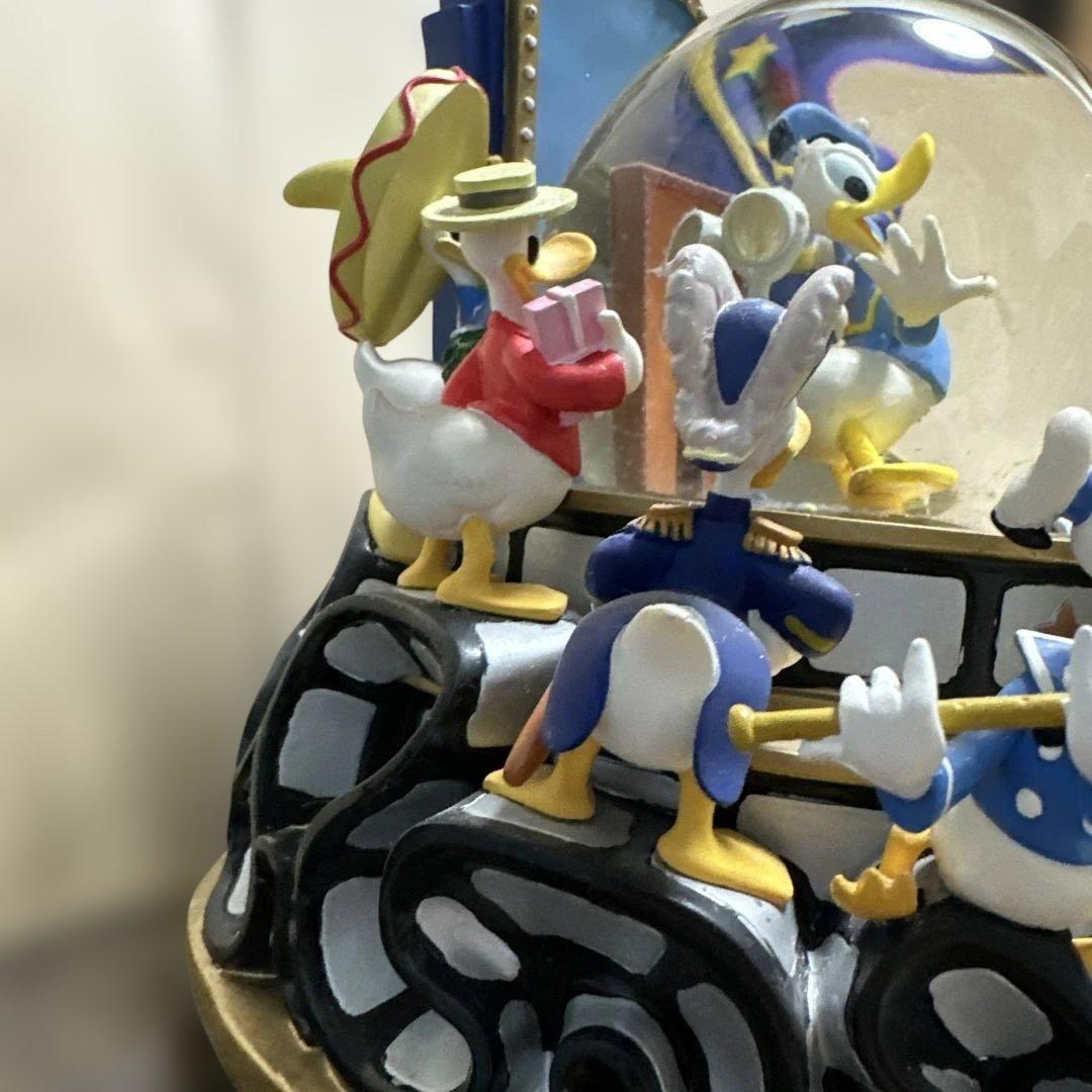 ドナルドダック スノードームフィギュア 約22cm