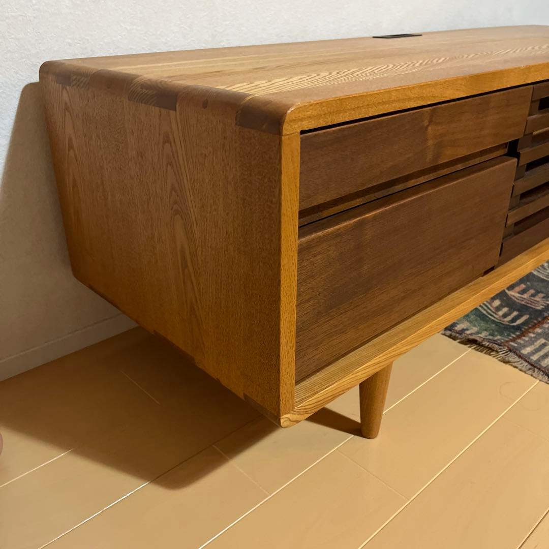 【美品】木製テレビボード モダンデザイン 125 北欧　無垢材
