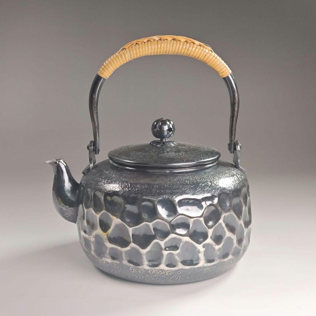 ウ302 急須『秀峯堂造　燻銀　いぶし銀　ひしぎ形　水注　薬缶』茶道具　銅製