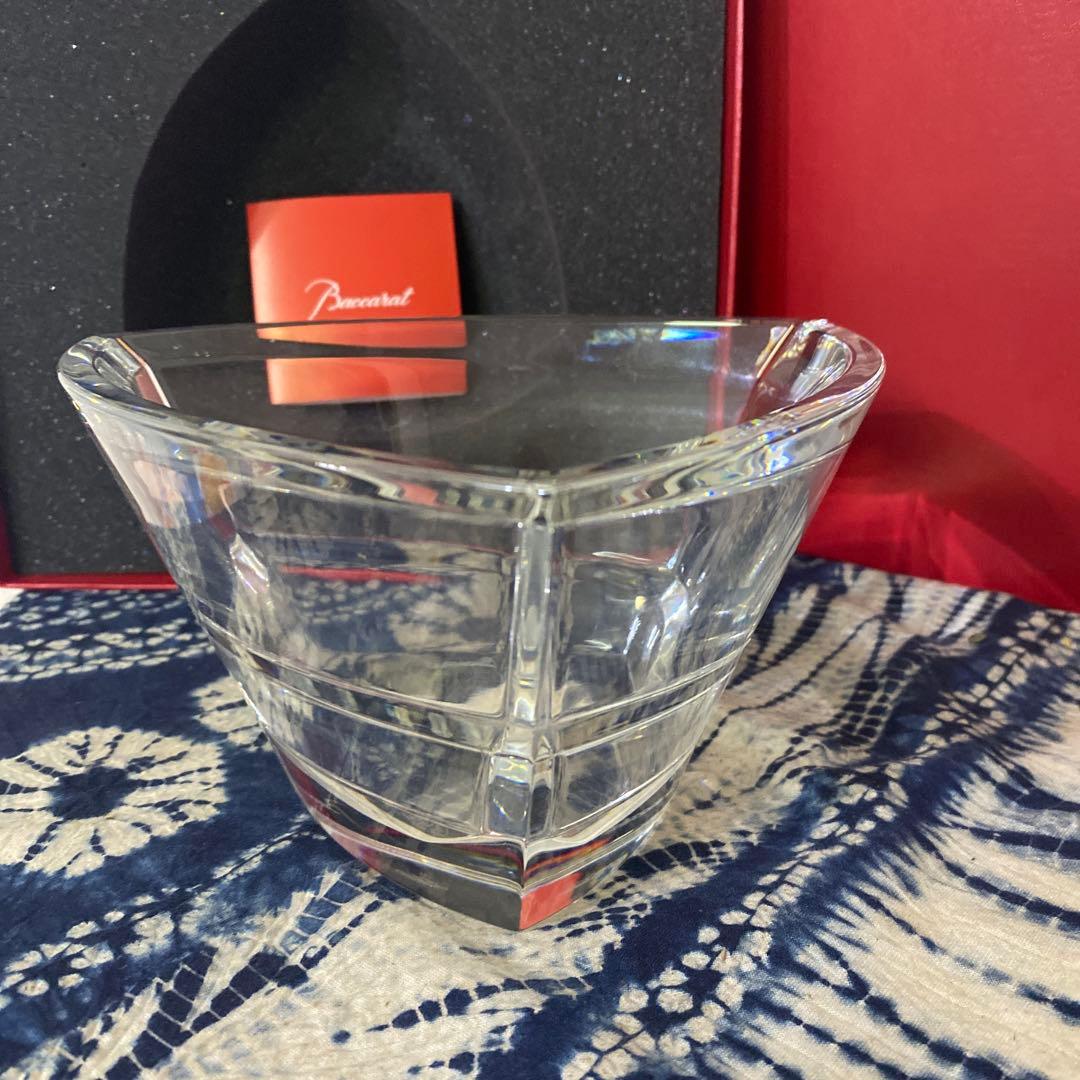 バカラ　ガラス　鉢