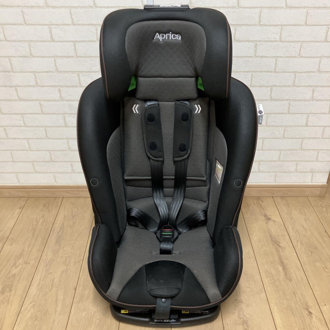 Aprica アップリカ フォームフィット　ISOFIX セーフティープラス