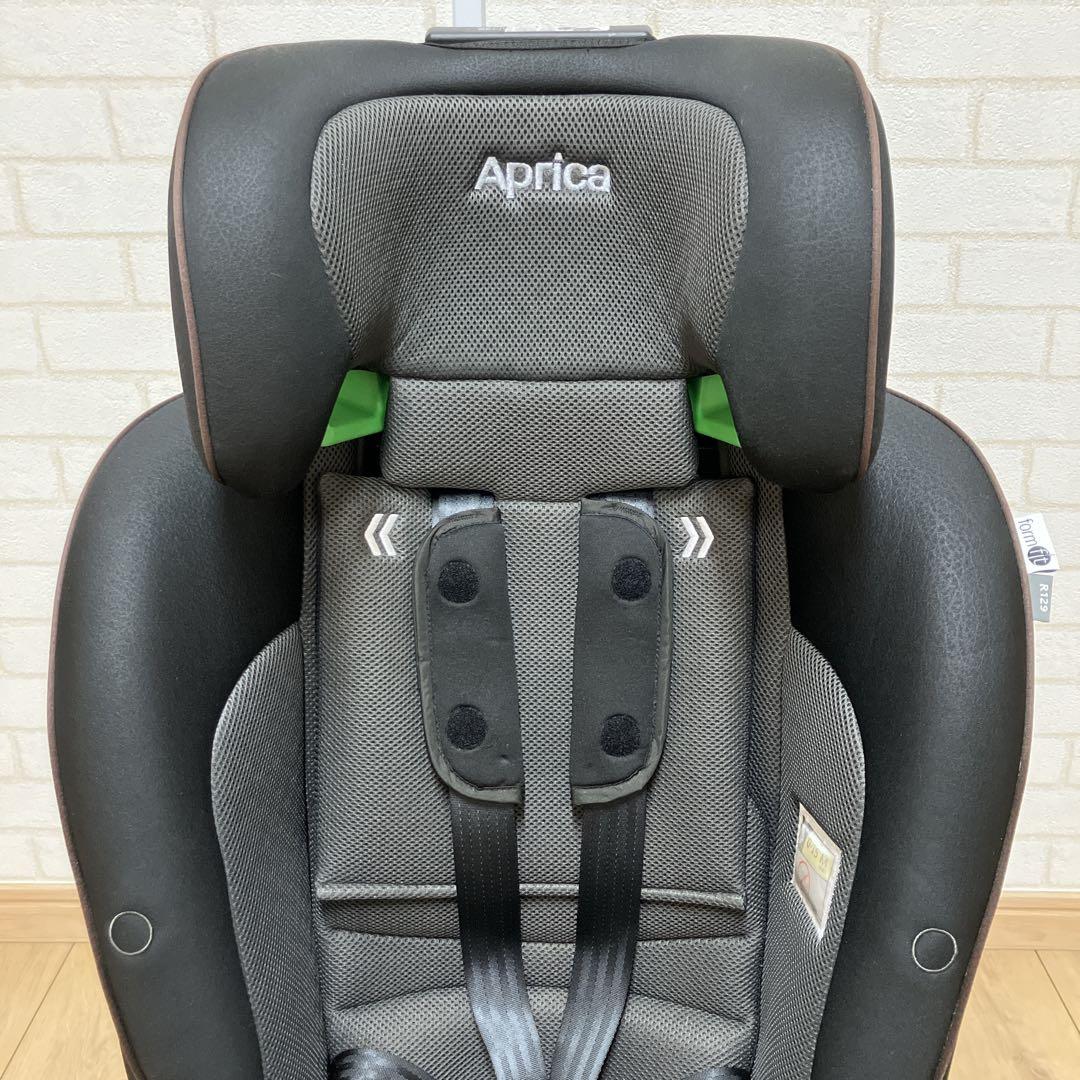 Aprica アップリカ フォームフィット　ISOFIX セーフティープラス