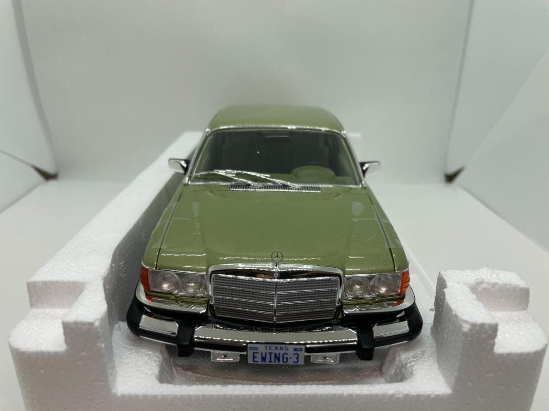 304-039 ノレブ 1/18 ベンツ 450 SEL US-Version