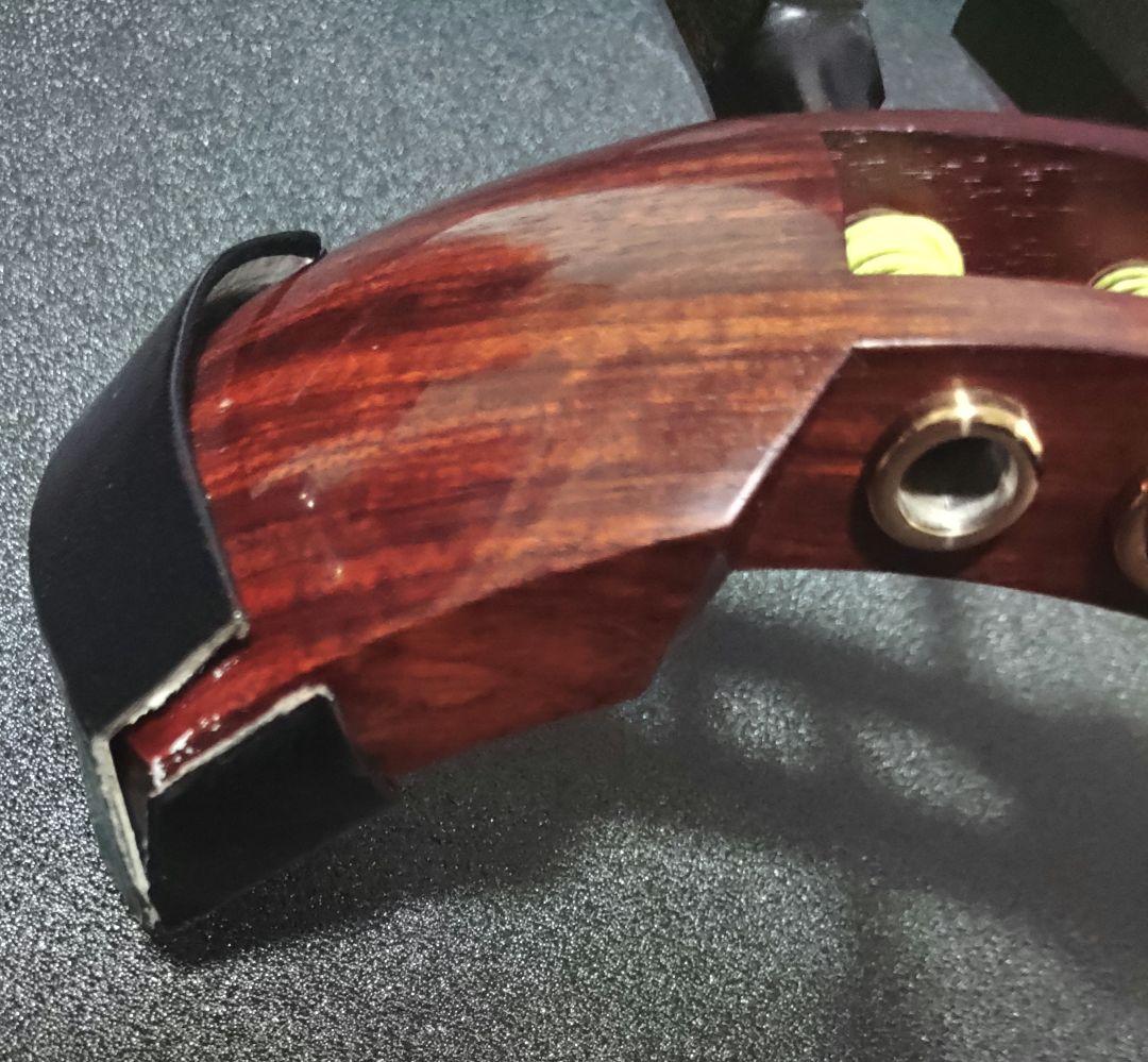 津軽三味線　太棹　東さわり　ハードケース　鍵付き【皮破れ】