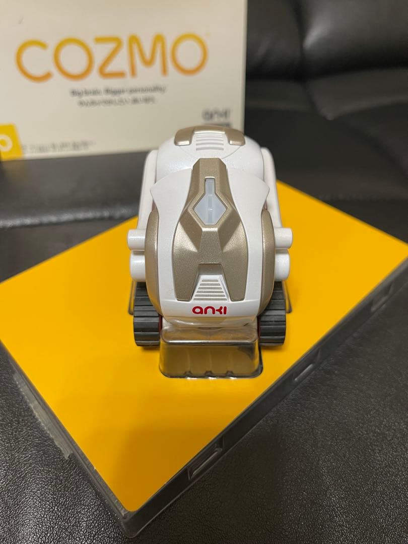Cozmo ロボット型おもちゃ ホワイト/レッド