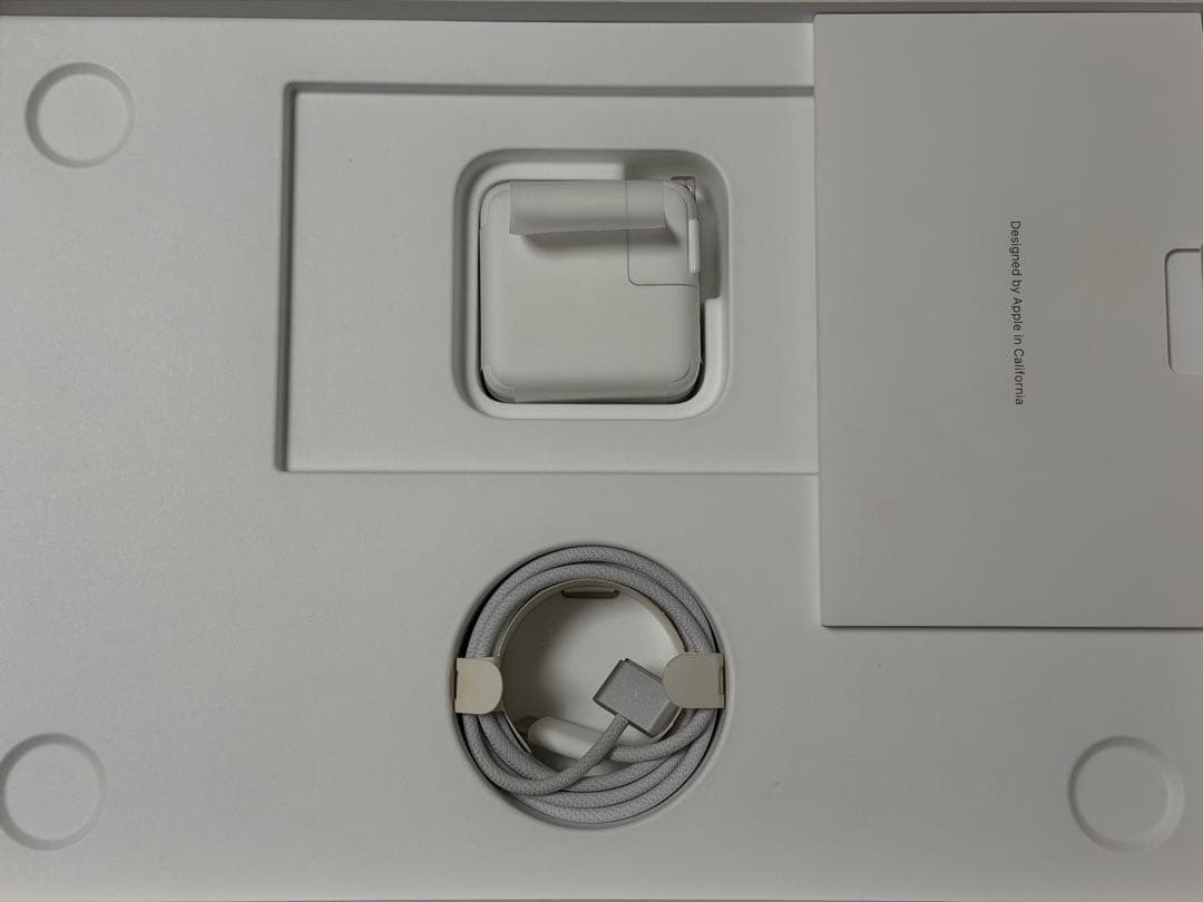 MacBook Air M4 13インチ シルバー 16GB 256GB