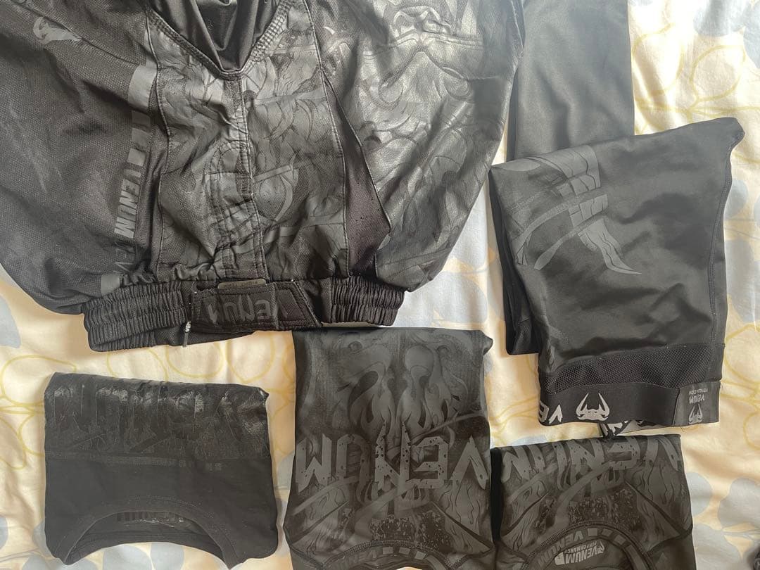 venum Tシャツ　ファイトショーツ