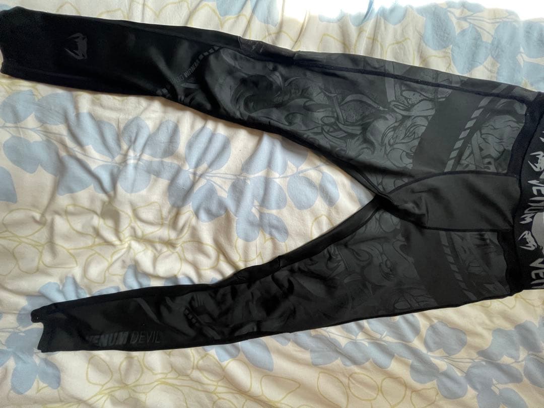 venum Tシャツ　ファイトショーツ