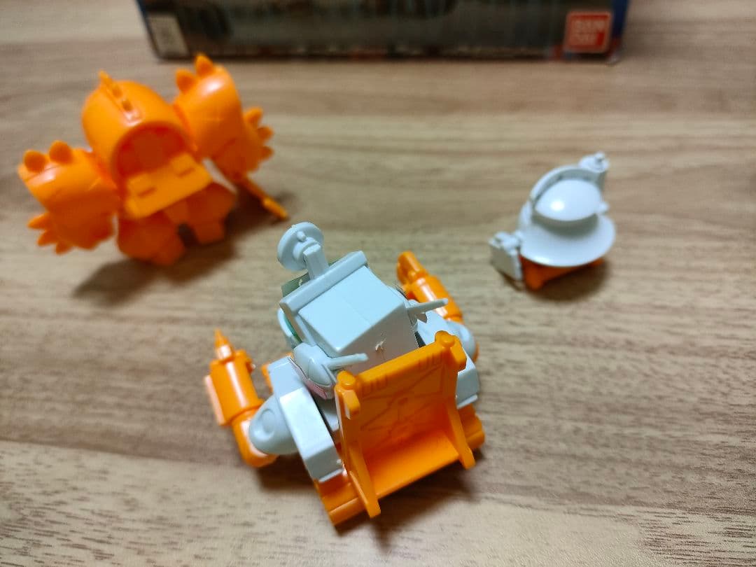 バンダイ 元祖SDガンダム106ファイヤーブレイザー