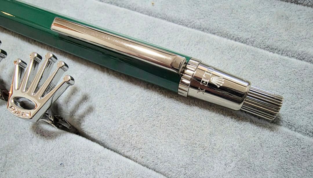 ロレックス　プッシュ式 グリーンボールペン・カフスセット　新品