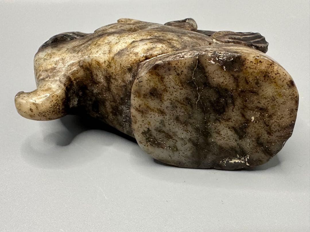 中国古美術　古玉文化　紅山文化　玉龍头 祭祀器　美品　磁石に反応あり　手彫り