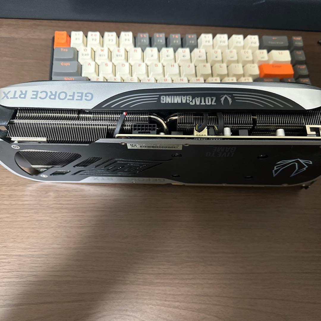 ほぼ未使用 GeForce RTX 4070 Ti ZOTAC Trinity