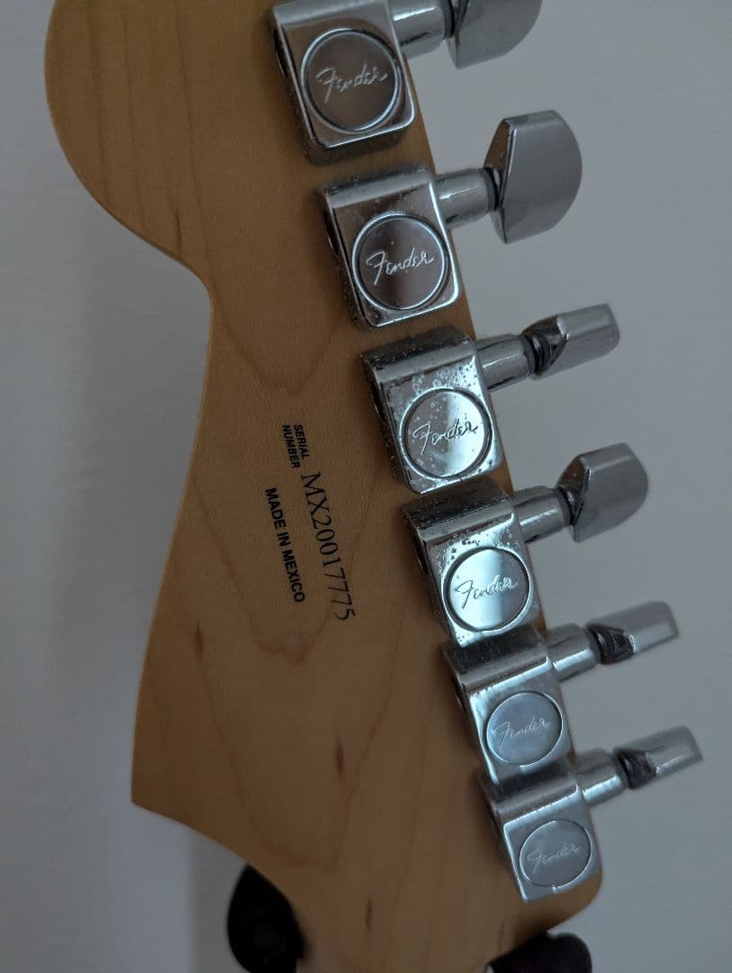 Fender Stratocaster サーフグリーン