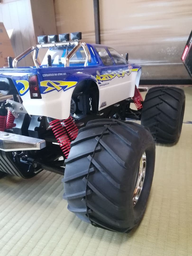 ▪大幅値下げ▪京商エンジンラジコンカー★ギガクラッシャー★新品未使用▪絶版品