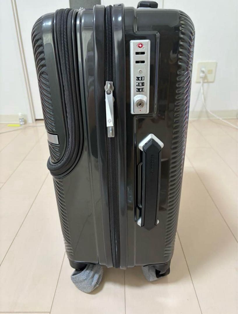【美品】サムソナイト キャリーケース ヴォラント55 機内持込可 ブラック