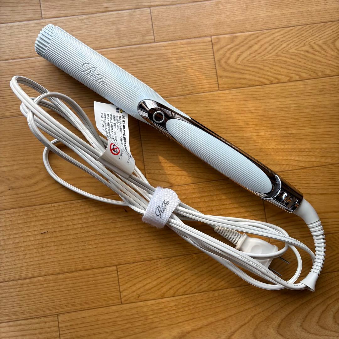 【美品】ReFa ストレートアイロン プロ RE-AT-02A ホワイト