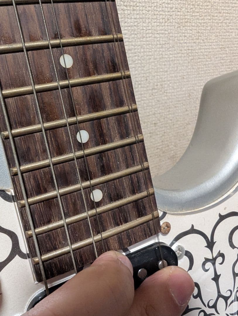 廃盤 Elioth S305 SSH ストラトタイプ アーム付属 タップ可