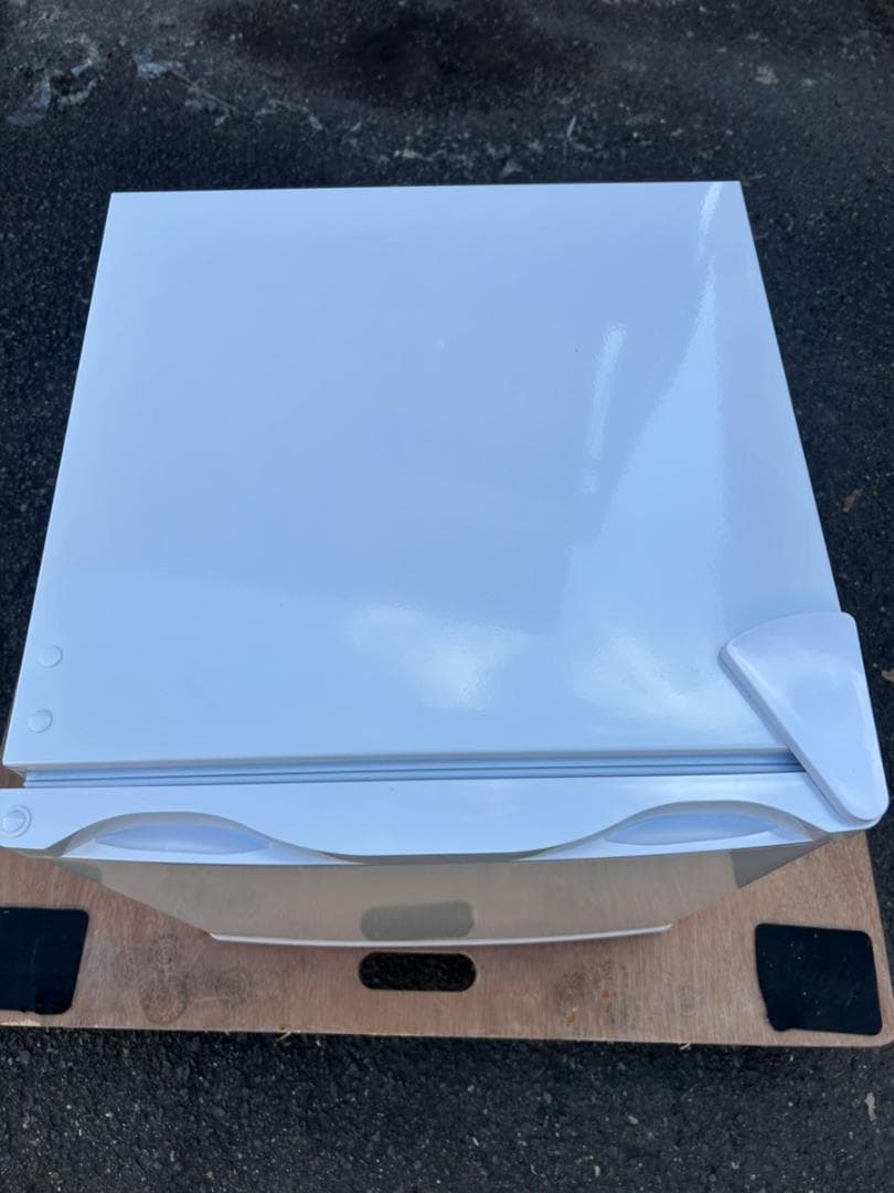 Sun Ruck 1ドア冷凍庫 SR-F3202W 2025年製 32L