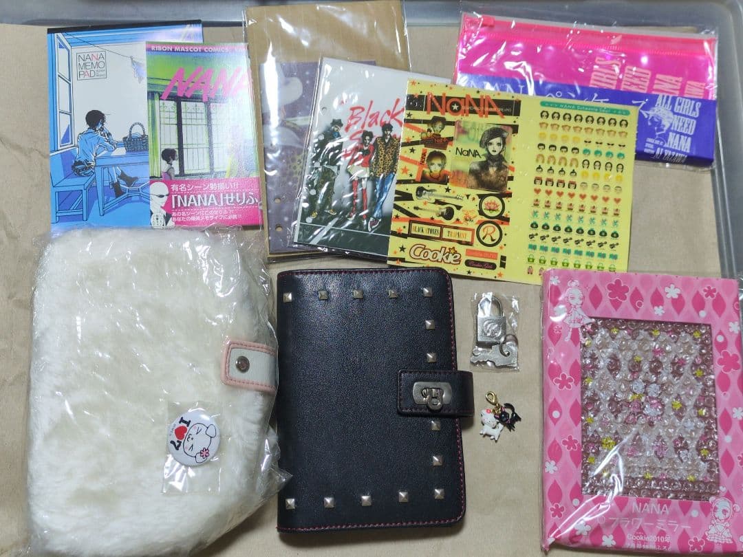 矢沢あい　NANA　 システム　手帳　メモ帳　ペンケース　追加有り(2、3枚目)