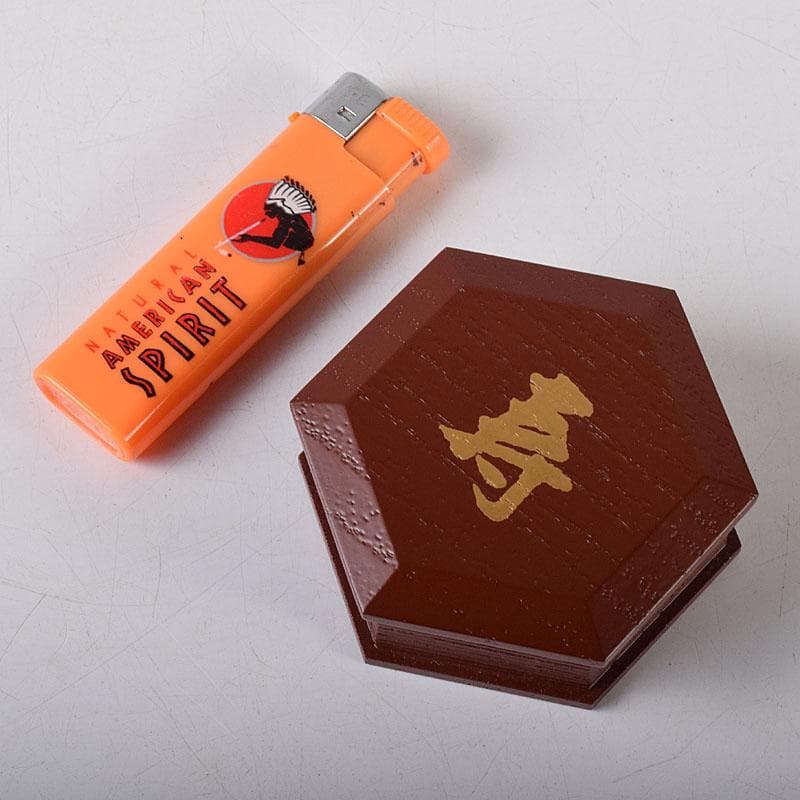 茶道具　哲公房　中村宗哲作　溜塗　寿字　六角香合　而妙斎花押有　共箱　C7749