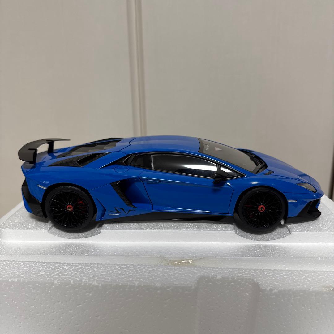 Autoart 1/18 ランボルギーニ アヴェンタドール SV