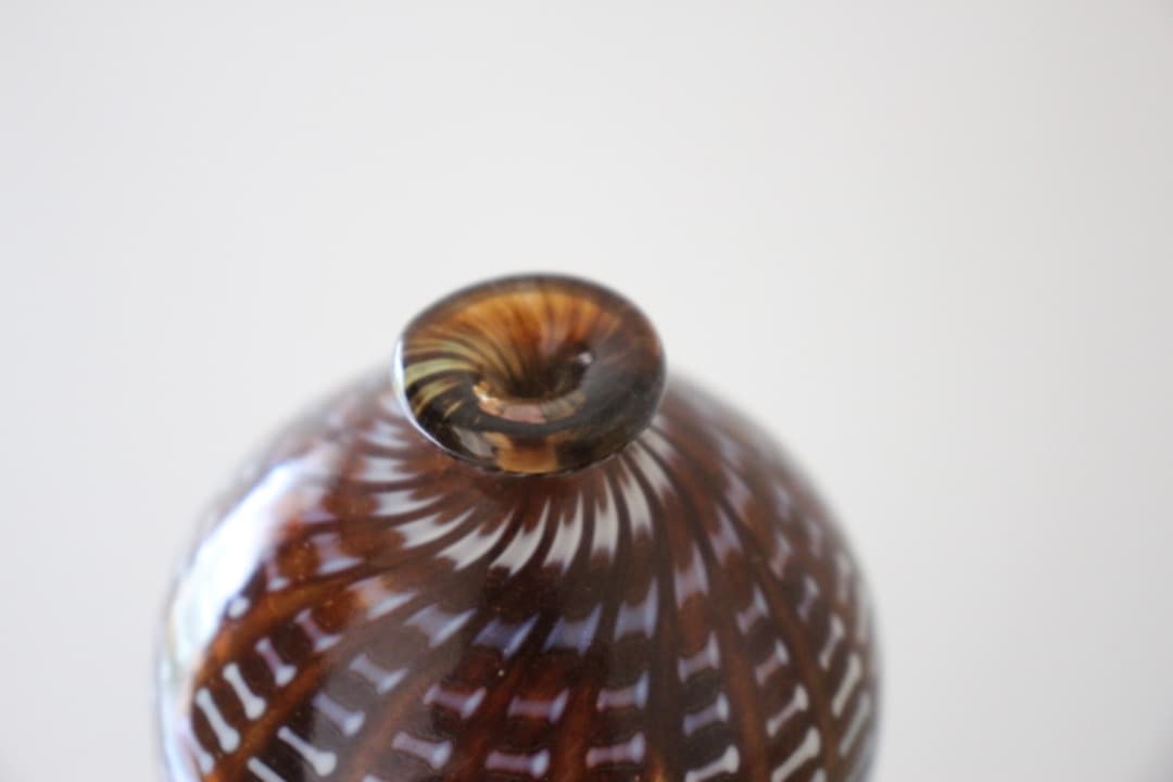 スウェーデン　コスタボダ　アーティストコレクション　バーティル・ヴァーリン　小瓶