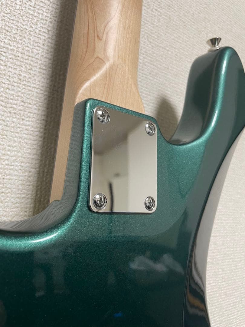 ベース Three Dots JB BRG/R