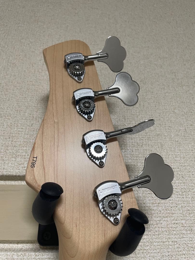 ベース Three Dots JB BRG/R