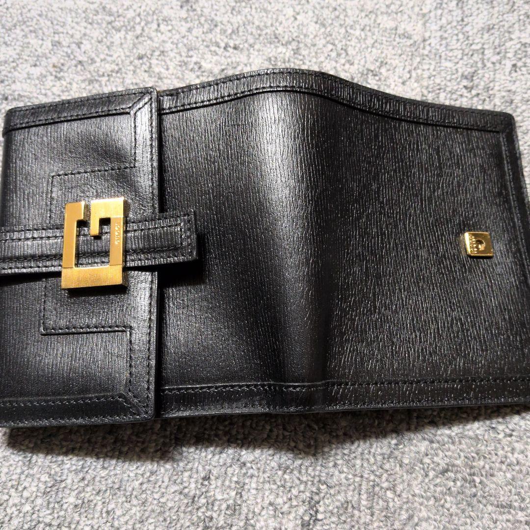 未使用　GUCCI ブラック レザー 二つ折り財布