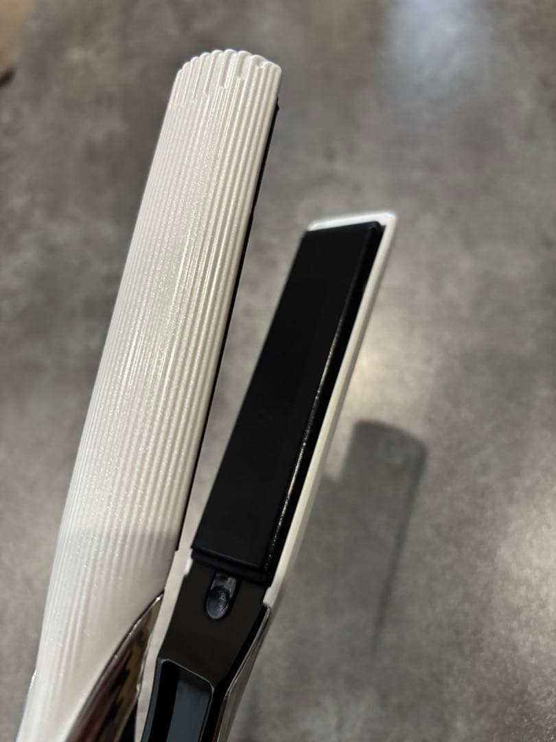 【⭐️箱不要¥500割引】MTG リファ　ReFaストレートヘアアイロン②