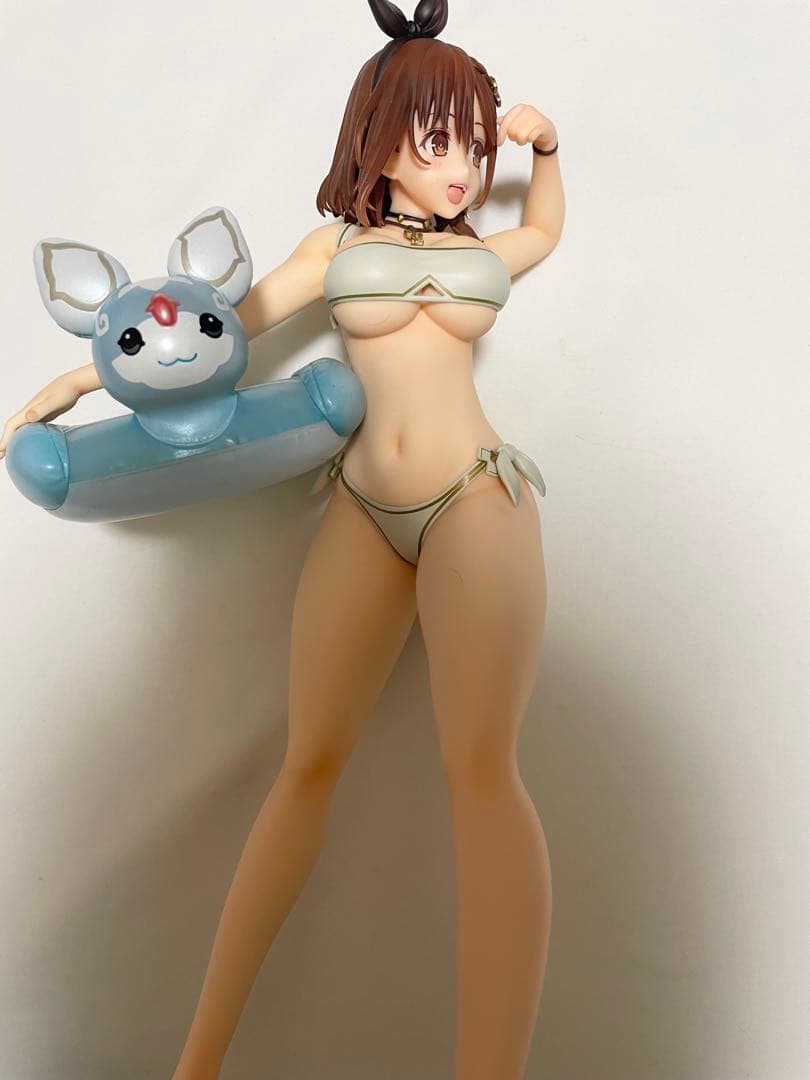 ライザ 水着ver. 1/6フィギュア