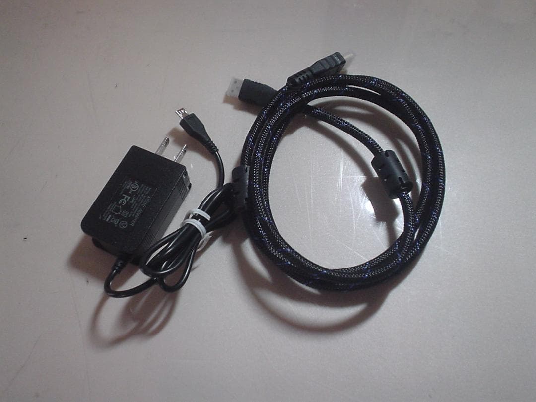 稀少YUNTAB ミニPC 2GB 64GB Win10 バッテリー内蔵