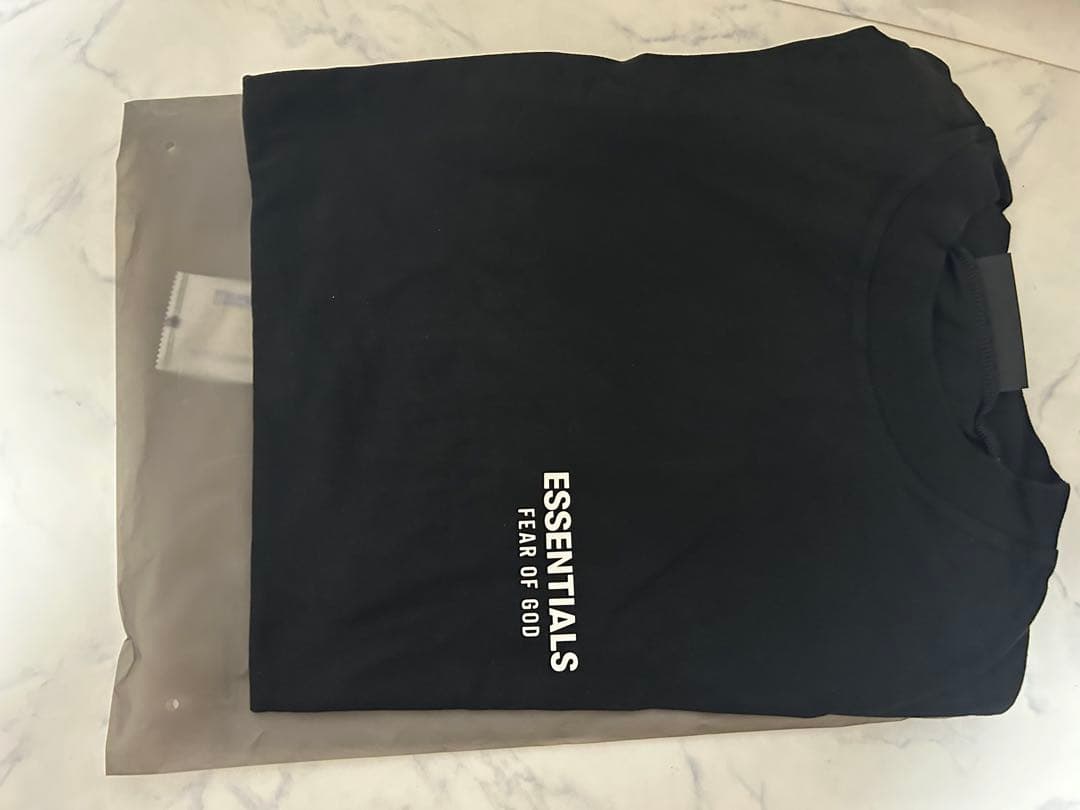 フィアオブゴッド エッセンシャルズ クラシック Tシャツ ジェット ブラック