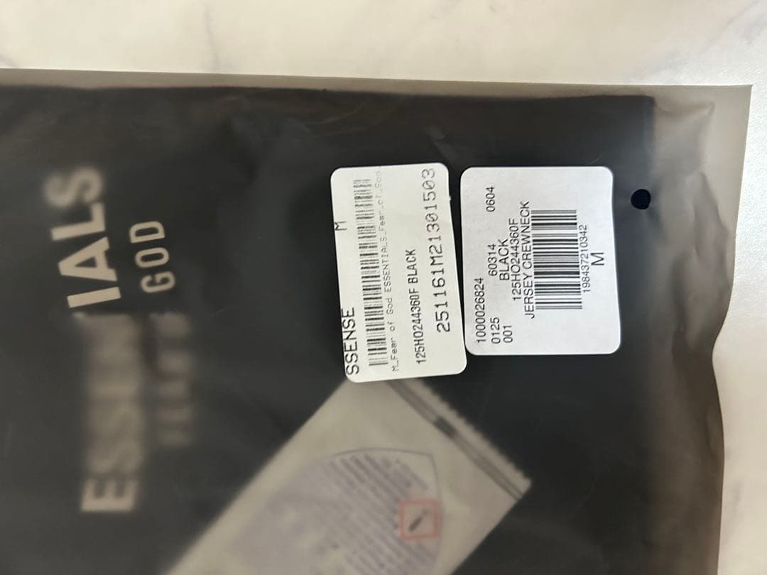 フィアオブゴッド エッセンシャルズ クラシック Tシャツ ジェット ブラック