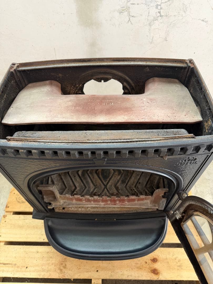 Ｋ 薪ストーブ　ヨツール　Ｆ３　煙突6本二重煙突3本　付属品他　JOTUL