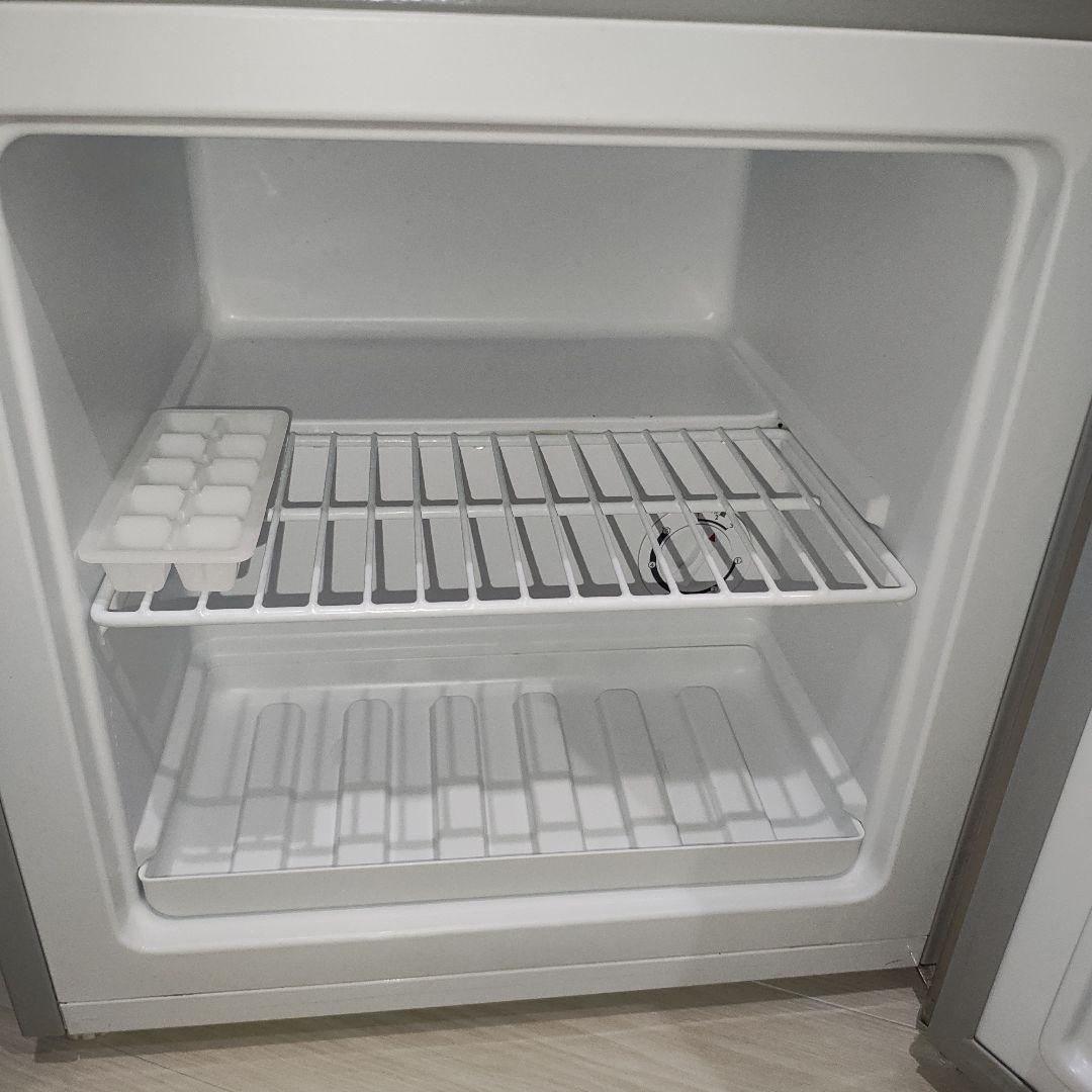 2023年製小型冷凍庫 31Lアイリスオーヤマ PF-A31FD-N ゴールド