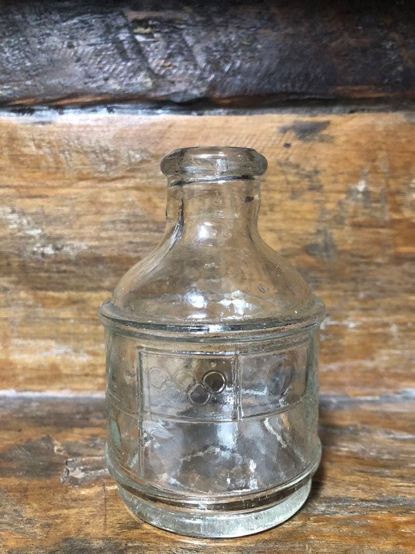 ガラス瓶　レトロ