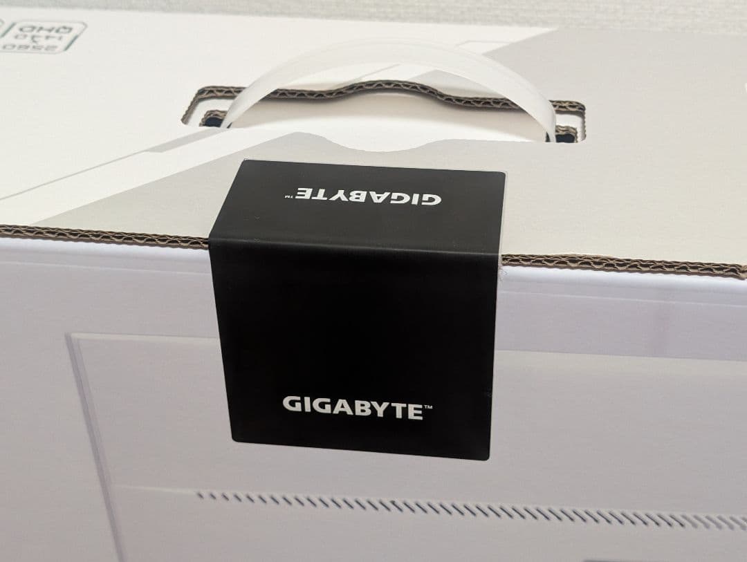 GIGABYTE M270A ICE 27インチ ゲーミングモニター