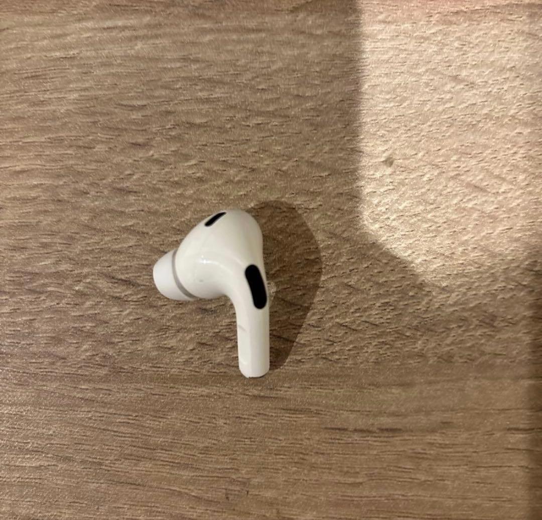 AirPods Pro 第二世代　左　(a3048) 国内正規品　USBcタイプ