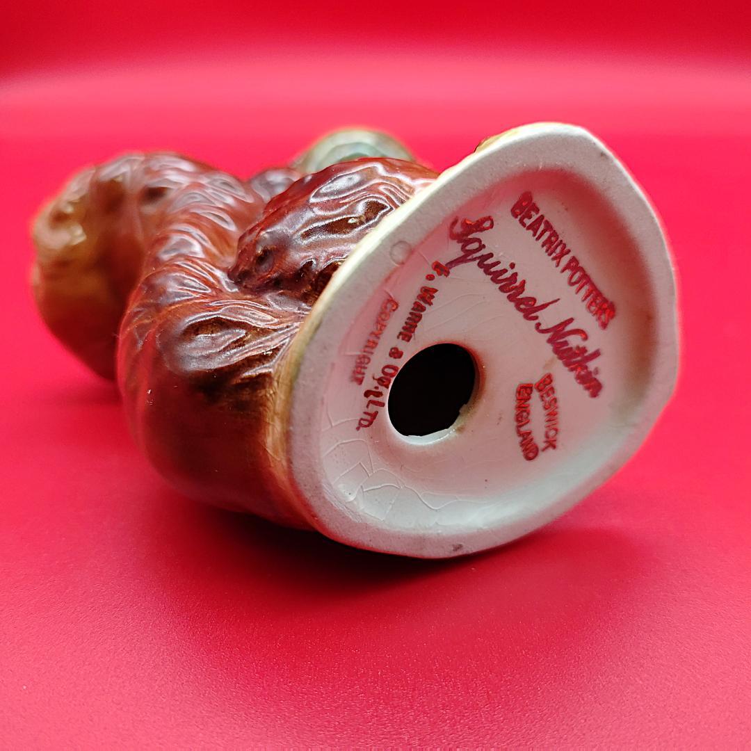 【ゴールドオーバル BP2】BESWICK リス フィギュリン ピーターラビット