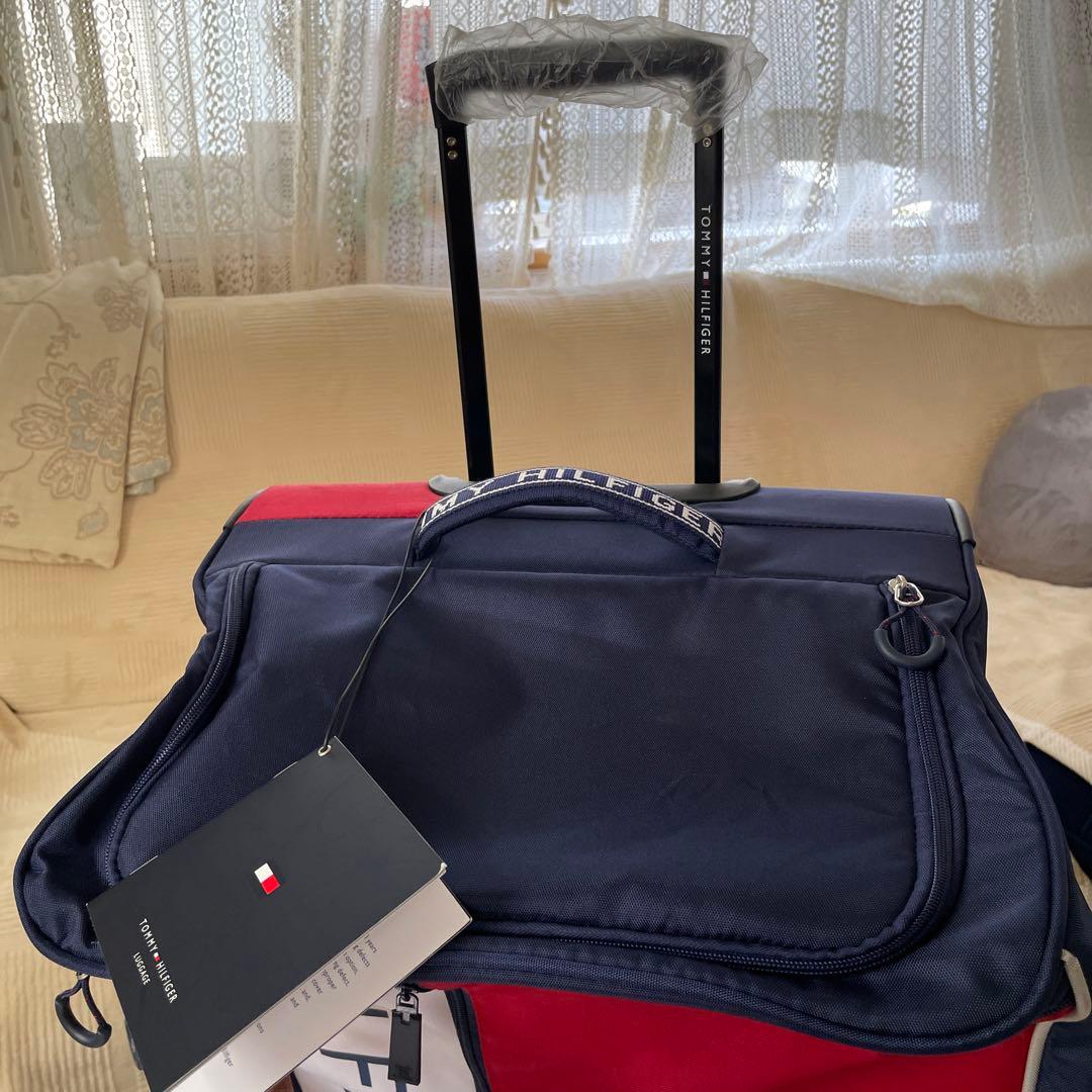 トミーヒルフィガー 折りたたみキャリーバッグ 大容量 リュック