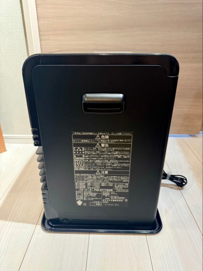 美品・動作良好　ダイニチ　石油ファンヒーター　FW-3717SDR ブラック
