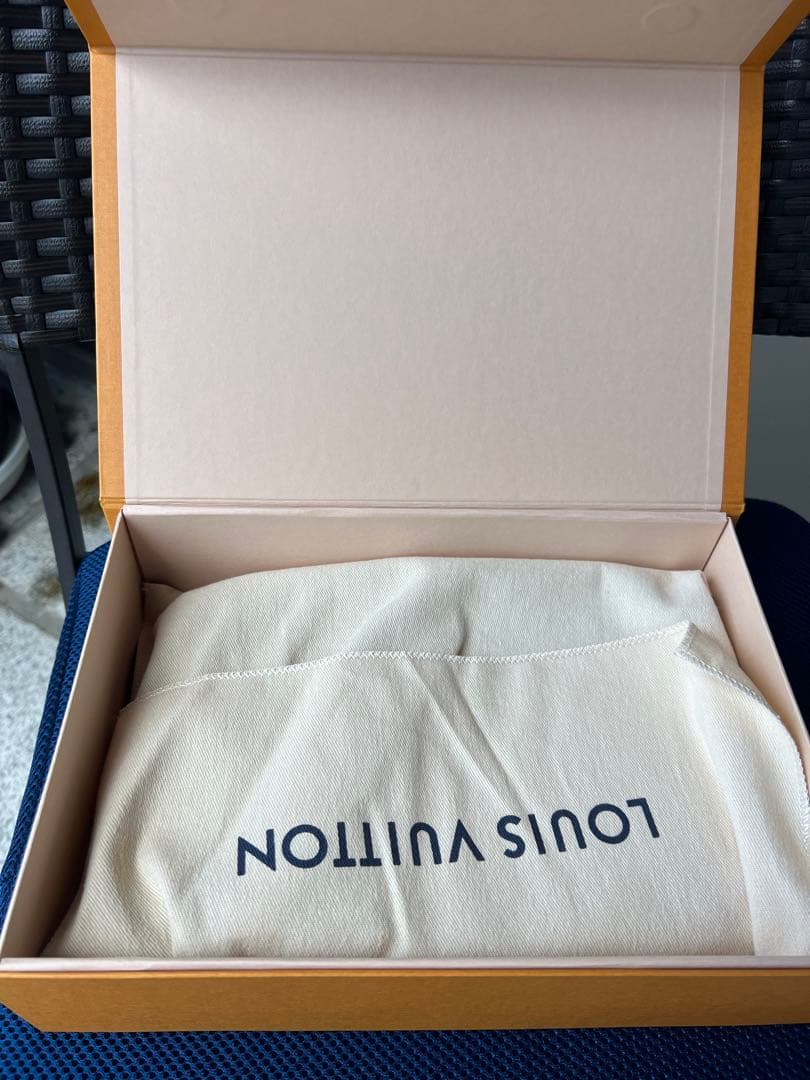 ルイヴィトン　エピ　ダンディウォレット