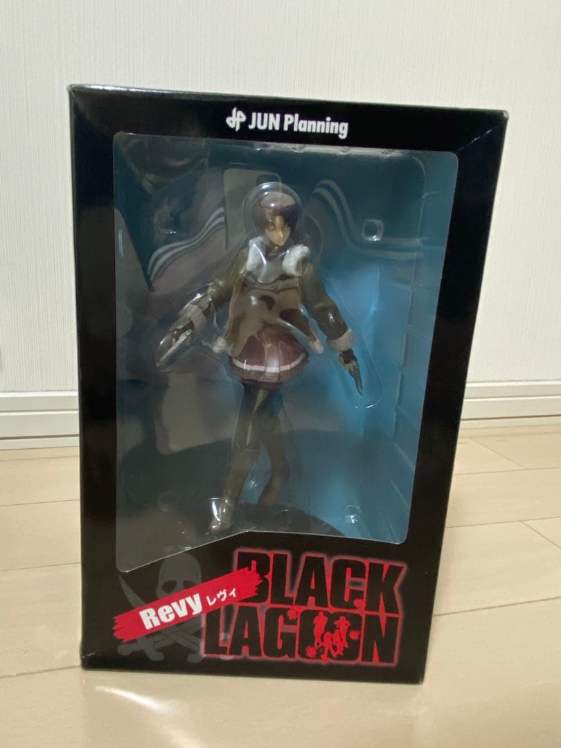 ブラックラグーン　レヴィ　冬服　日本　フィギュア