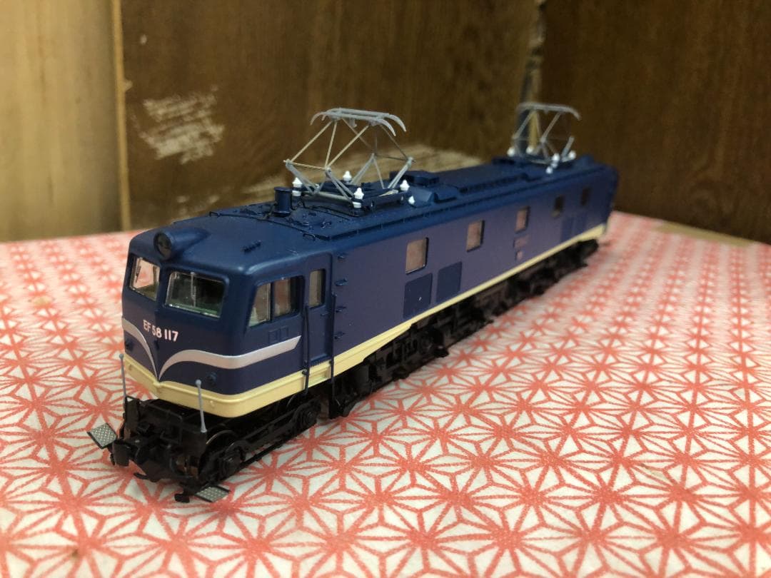 トラムウェイ EF58（小窓） ブルトレ色（下回り黒）