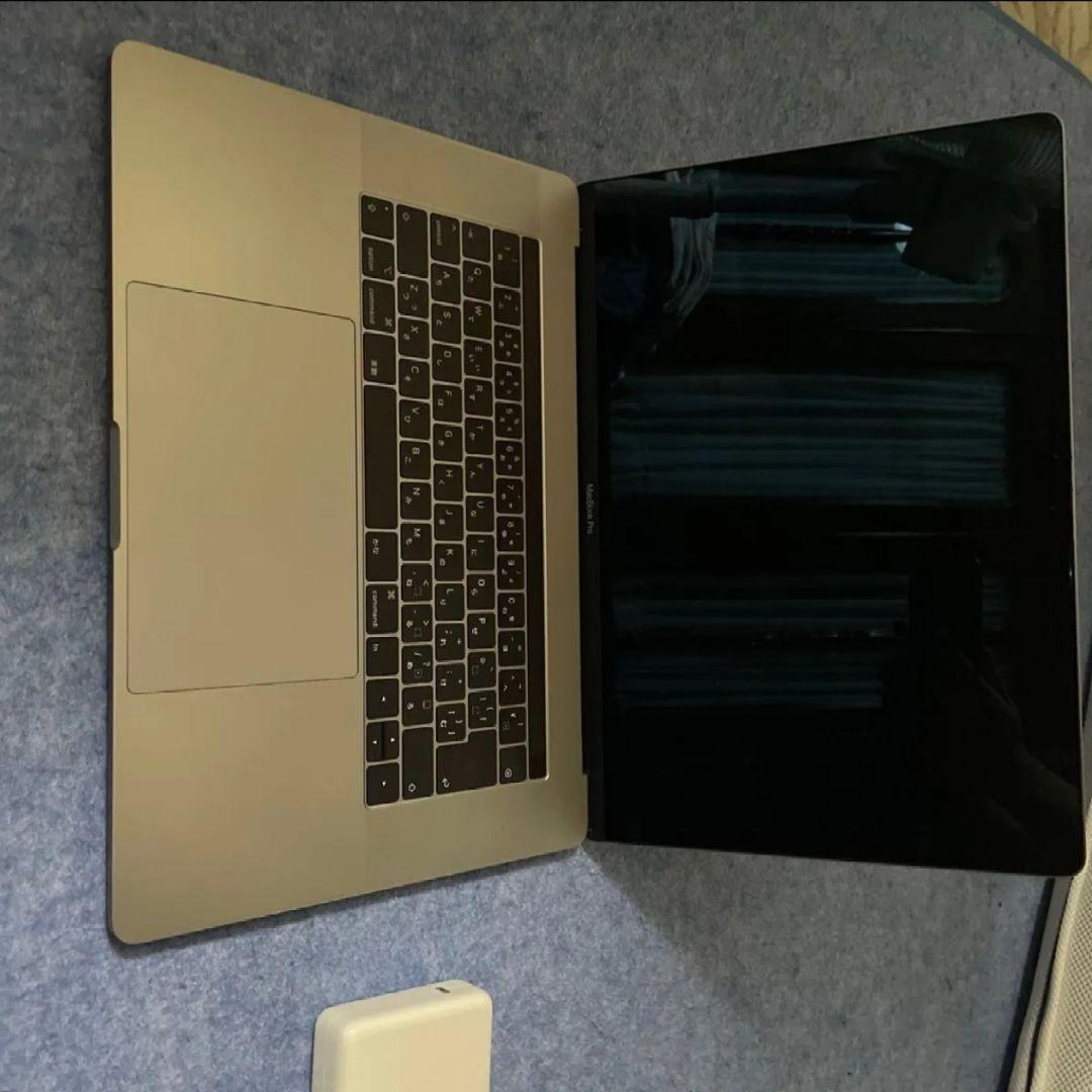MacBook Pro 15インチ