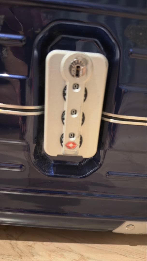 RIMOWA ネイビーキャリーケース