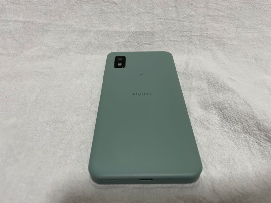 AQUOS スマートフォン 本体 ミントグリーン　A104SH