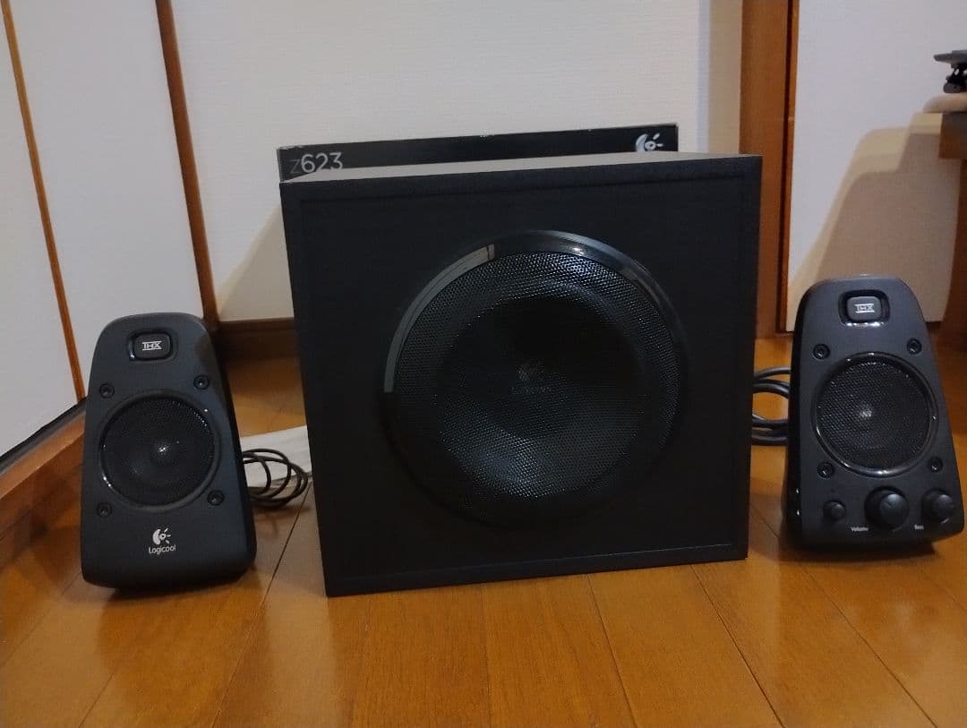 Logitech Z623 2.1chサウンドシステム