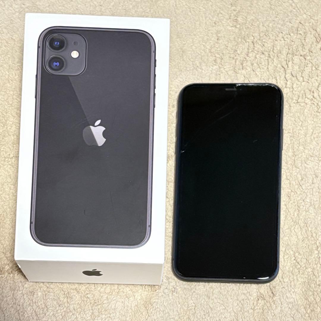 iPhone11（128GB）ブラック※画面ひび割れあり。